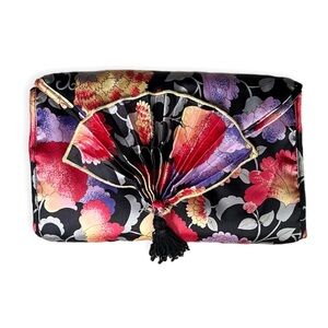 Natori Vintage ‘80s Chinoiserie Patterned Lingerie Travel Bag